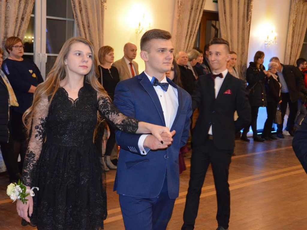 Studniówka I Liceum Ogólnokształcącego w Łowiczu - zdjęcia