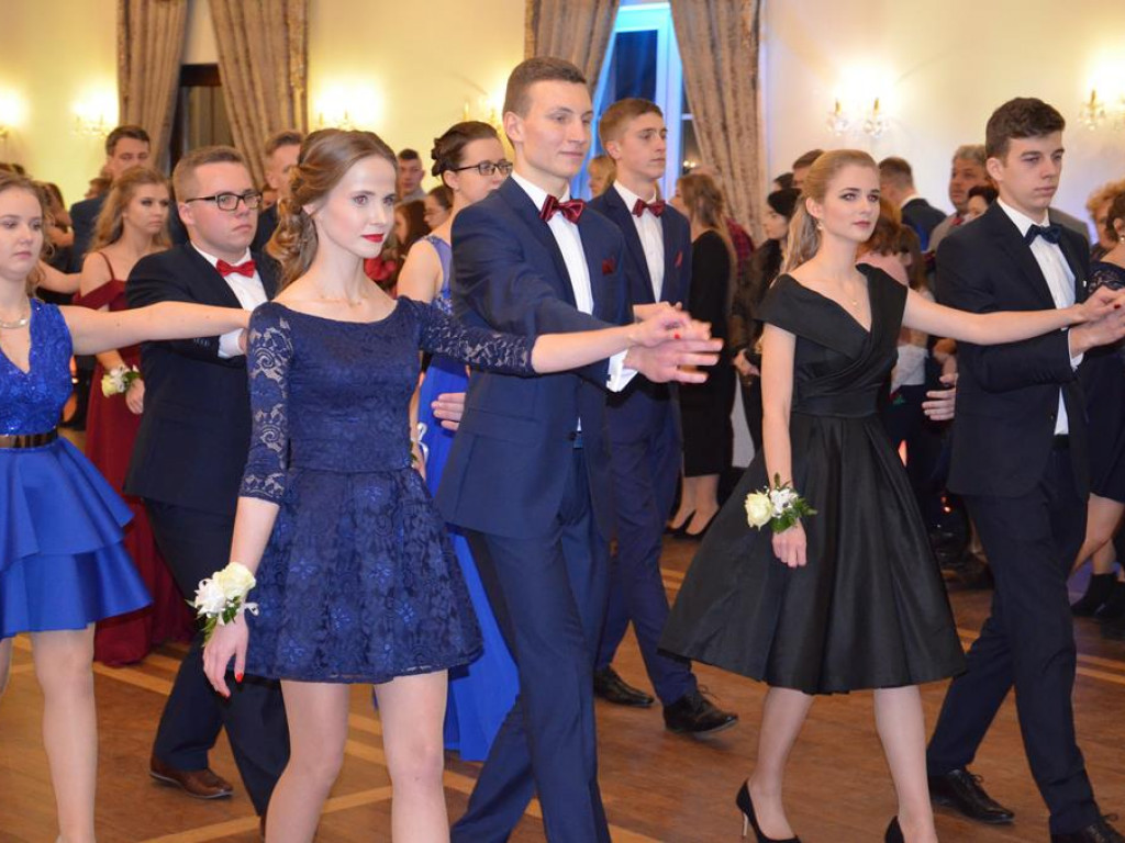 Studniówka I Liceum Ogólnokształcącego w Łowiczu - zdjęcia