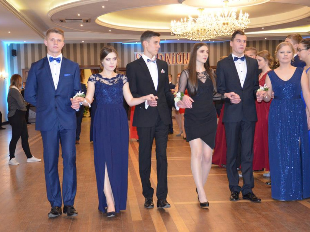 Studniówka I Liceum Ogólnokształcącego w Łowiczu - zdjęcia
