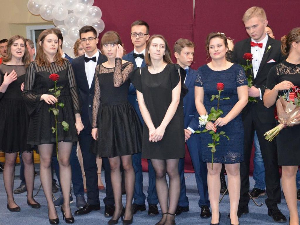 Pijarska studniówka w murach szkoły