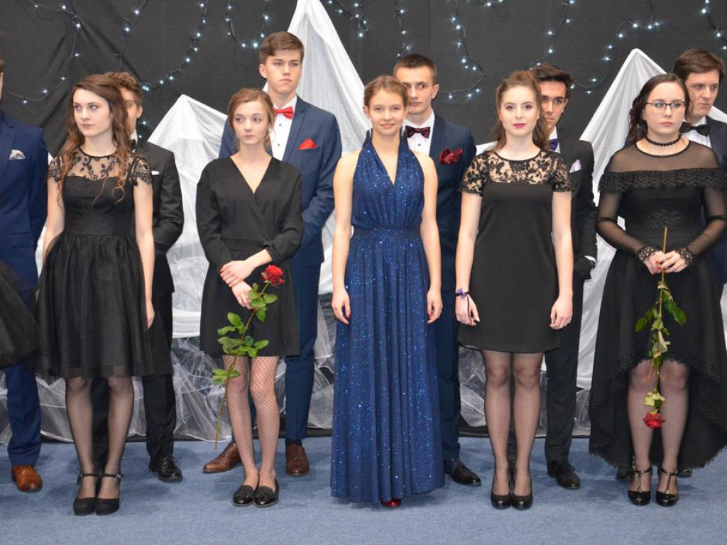 Pijarska studniówka w murach szkoły