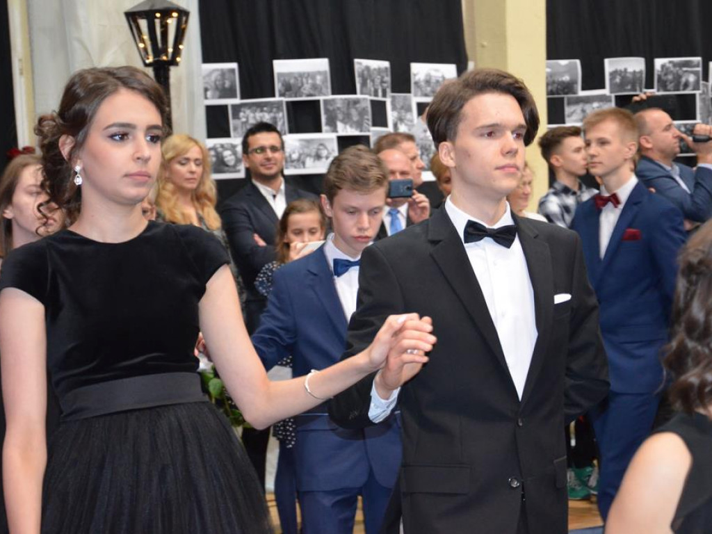 Pijarska studniówka w murach szkoły