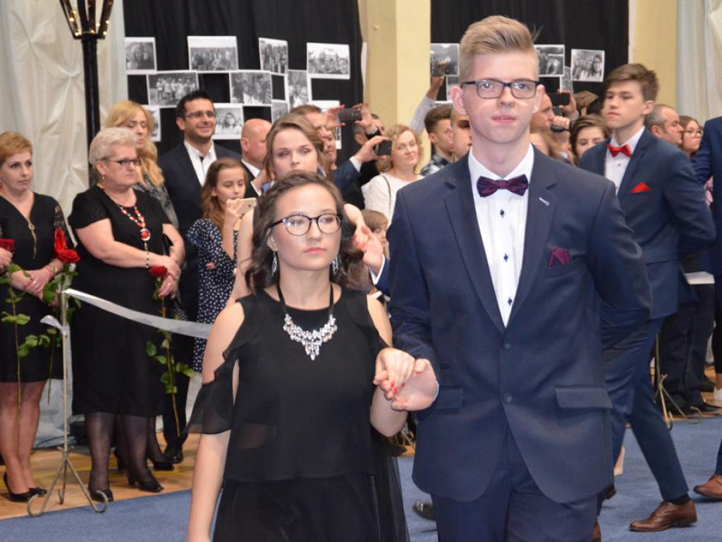 Pijarska studniówka w murach szkoły