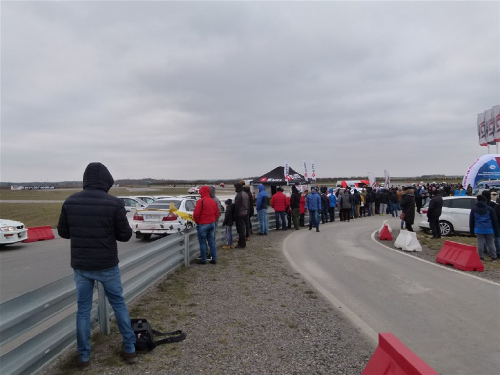 WOŚP z Hołowczycem na Torze Łódź w Kiełminie