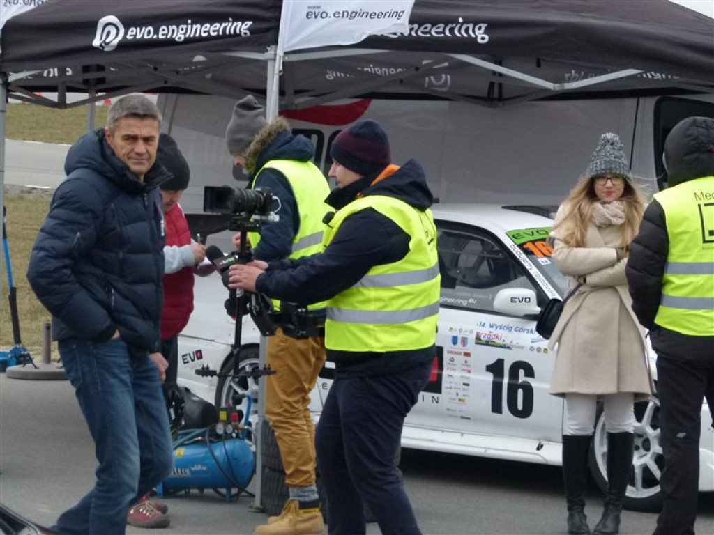 WOŚP z Hołowczycem na Torze Łódź w Kiełminie