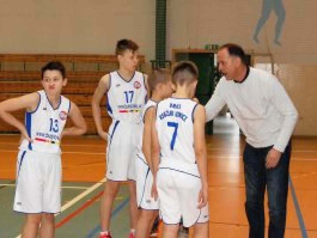 Księżak-2005 gra coraz pewniej