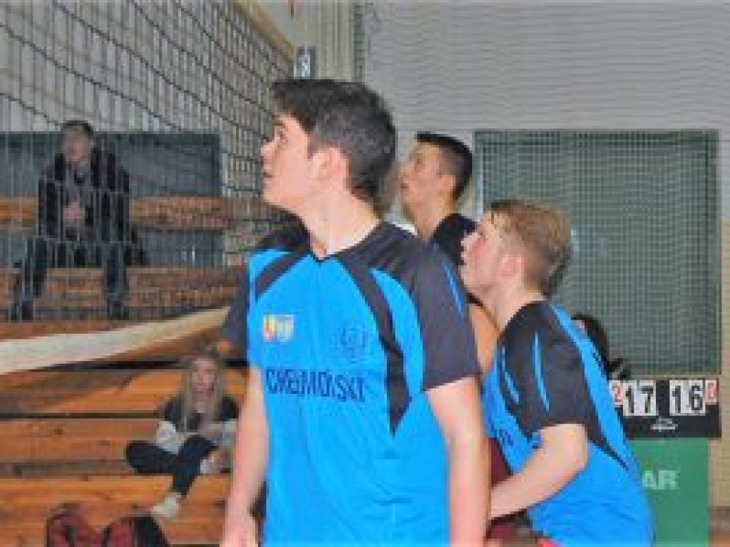 UKS Korabka nadal na szczycie