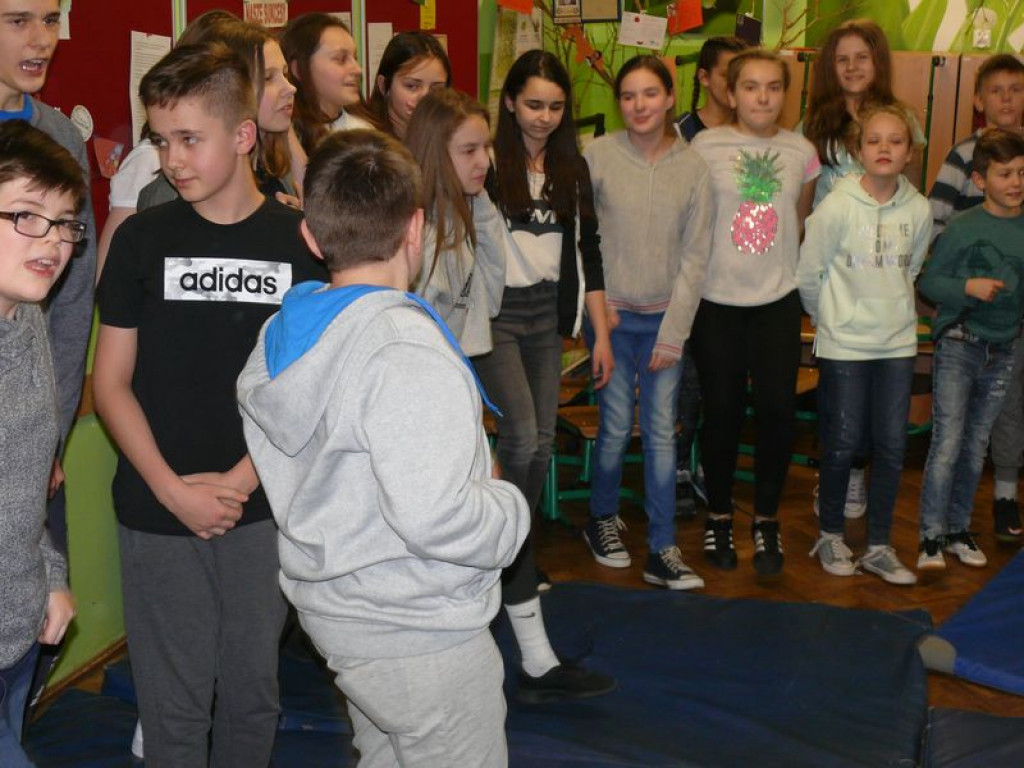 Uczniowie Dwójki nocują w szkole