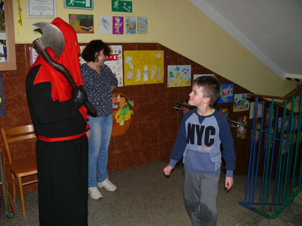 Uczniowie Dwójki nocują w szkole