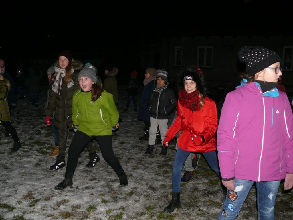 Uczniowie Dwójki nocują w szkole