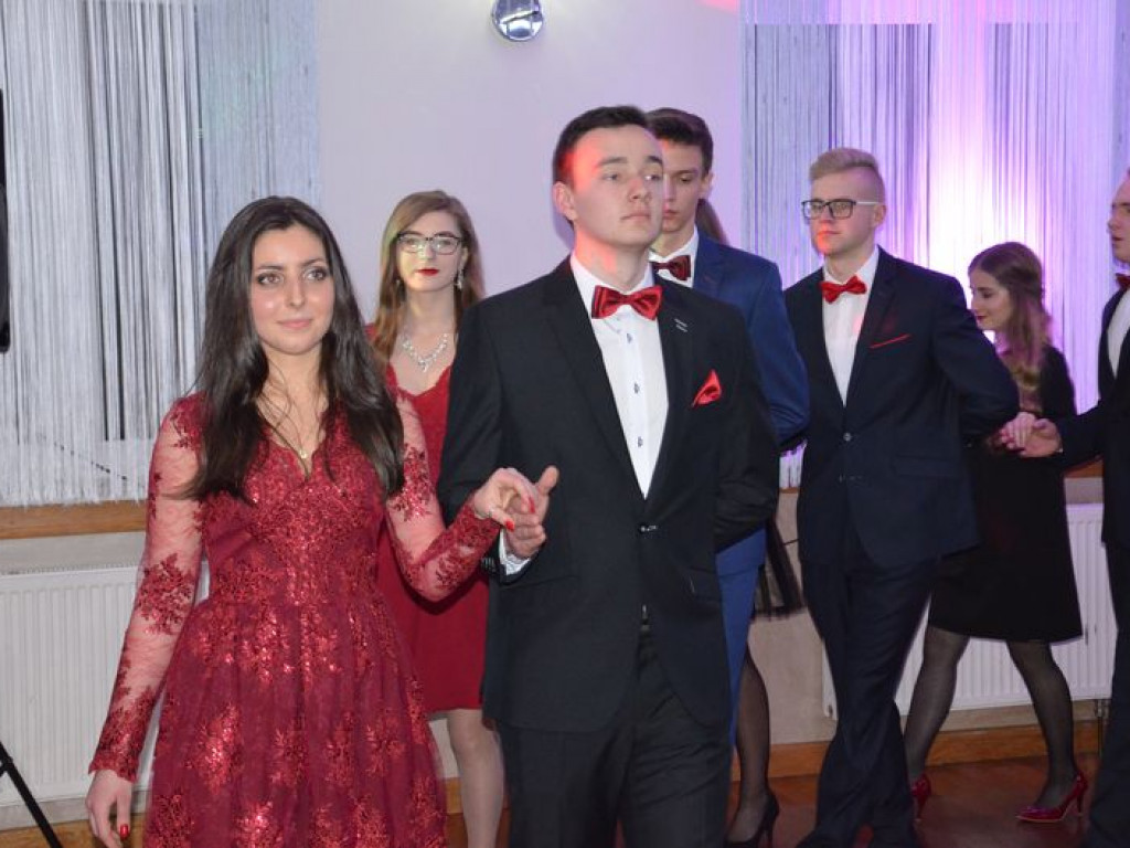 W Edenie zabrzmiał polonez