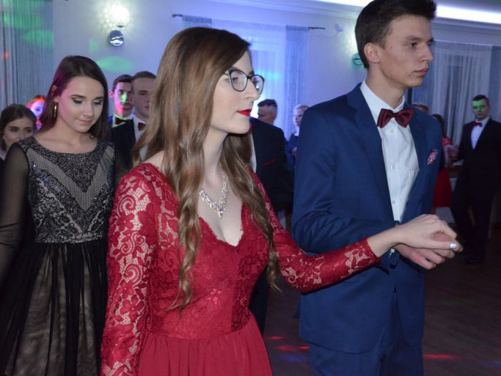 W Edenie zabrzmiał polonez