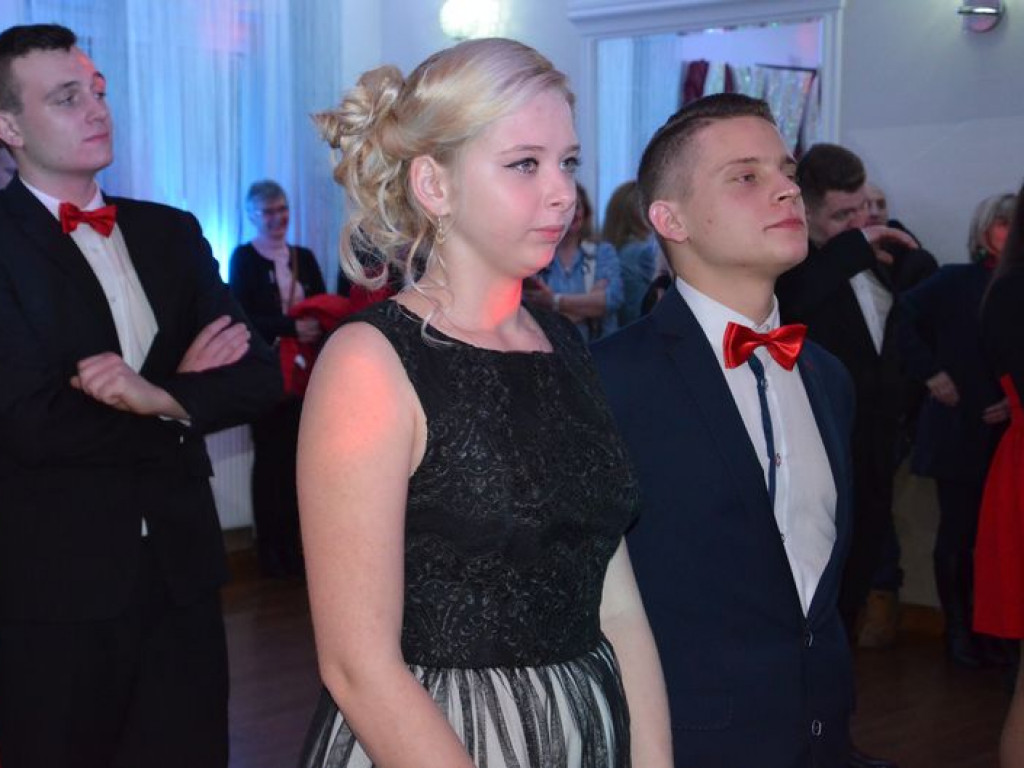 W Edenie zabrzmiał polonez