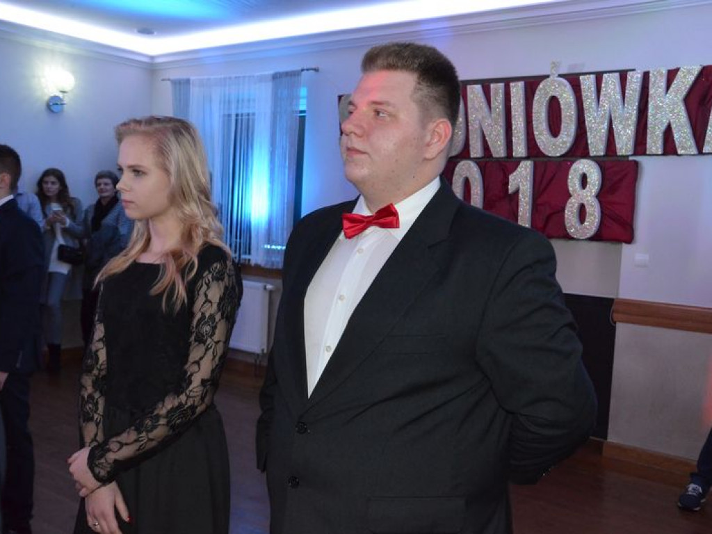W Edenie zabrzmiał polonez