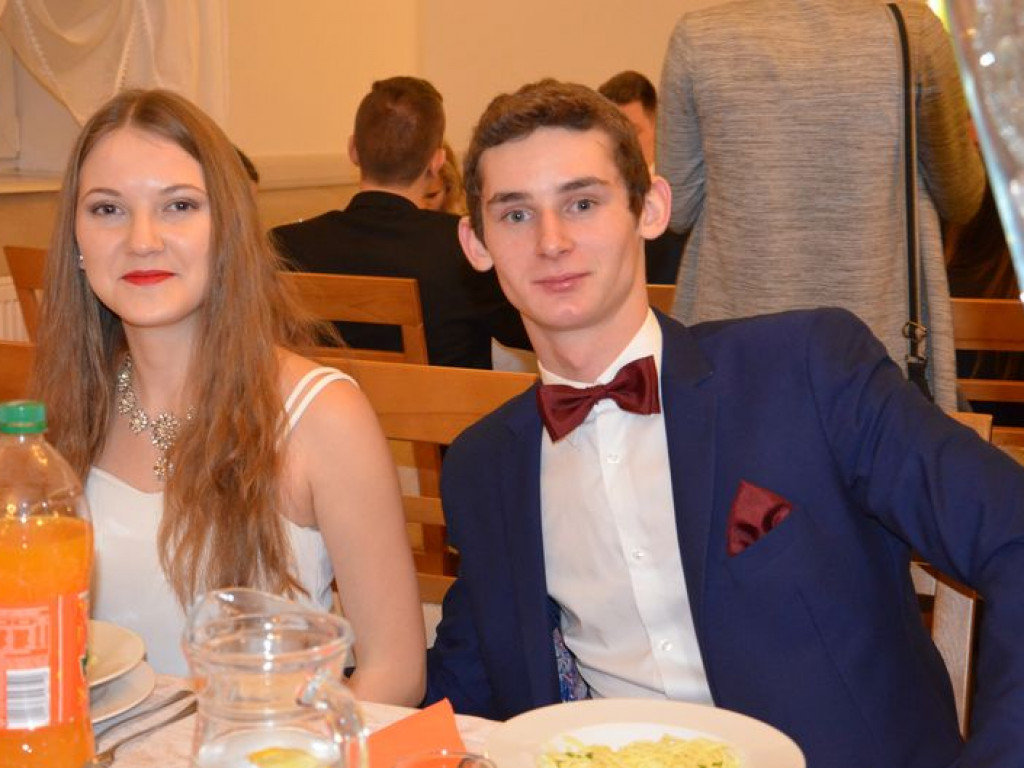 W Edenie zabrzmiał polonez