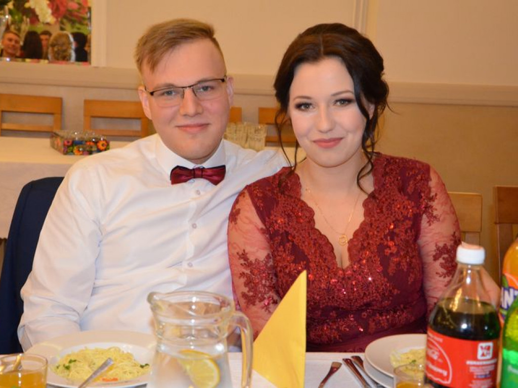 W Edenie zabrzmiał polonez