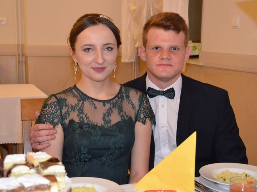 W Edenie zabrzmiał polonez
