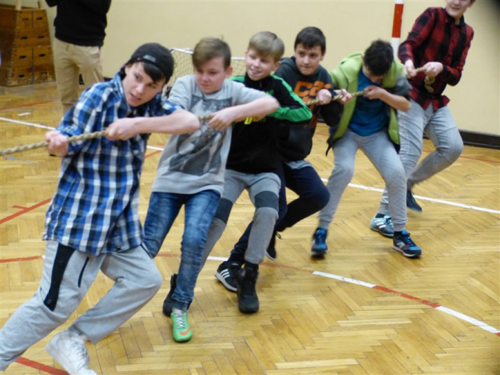 Choinka PCK w II LO w Łowiczu