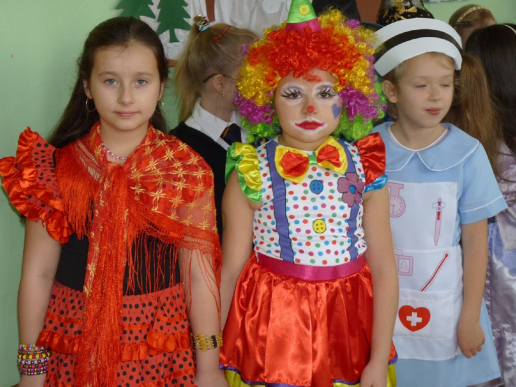 Karnawałowa zabawa z Wodzirejem Arkiem w Trójce