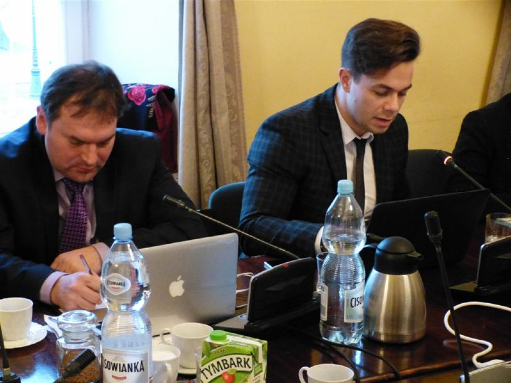 W ratuszu wręczono nagrody i stypendia