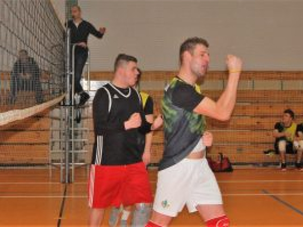 Bez sensacji w lidze SAM