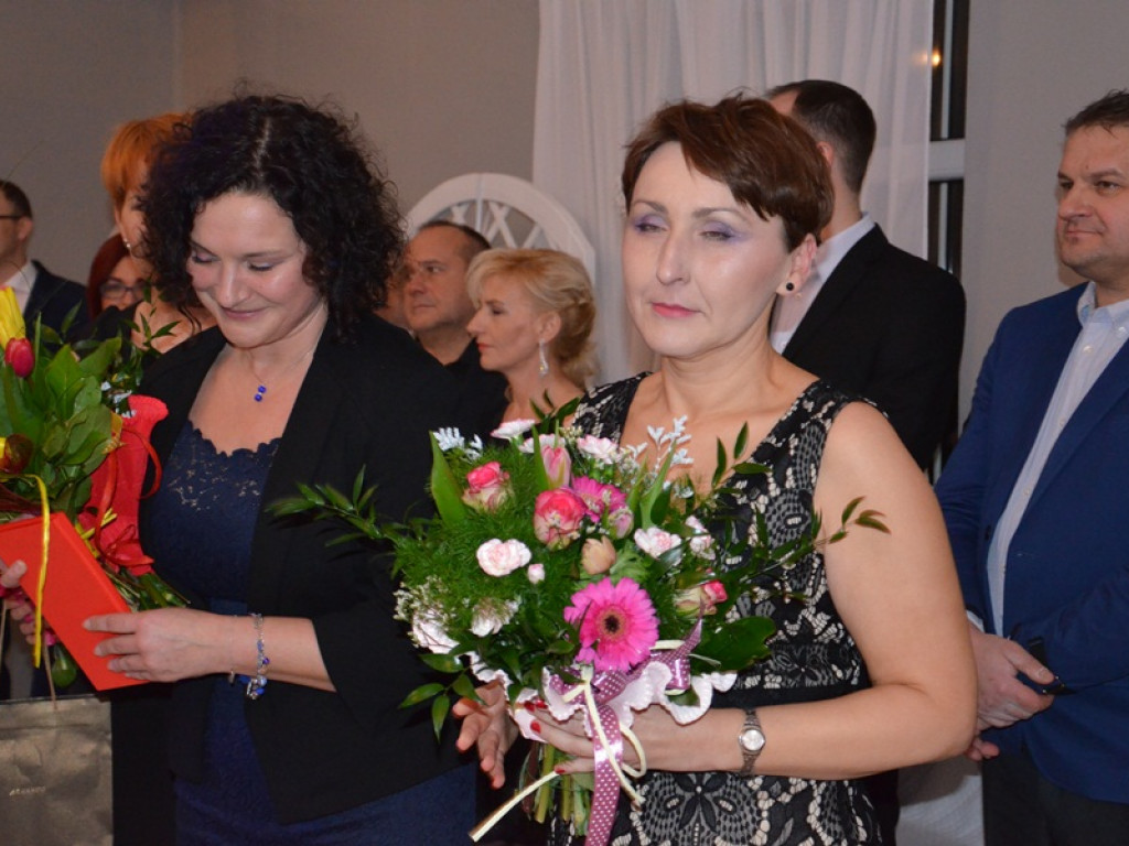 Maturzyści z Bratoszewic bawią się w Niedźwiadzie