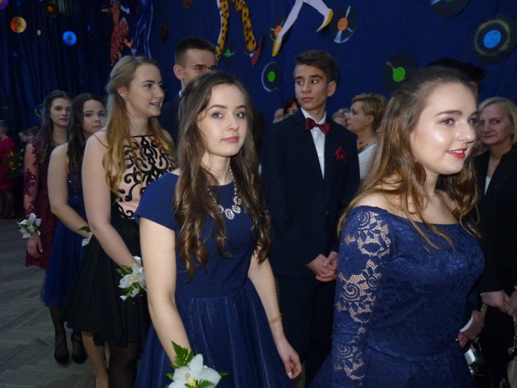Bal gimnazjalny w 
