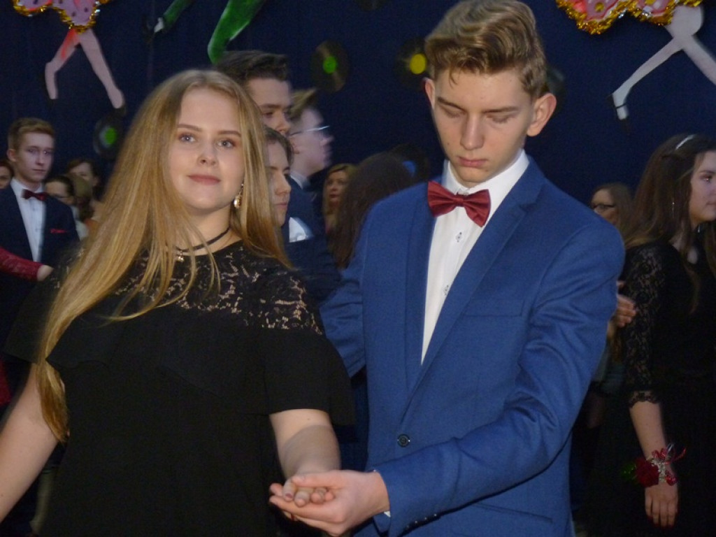 Bal gimnazjalny w 