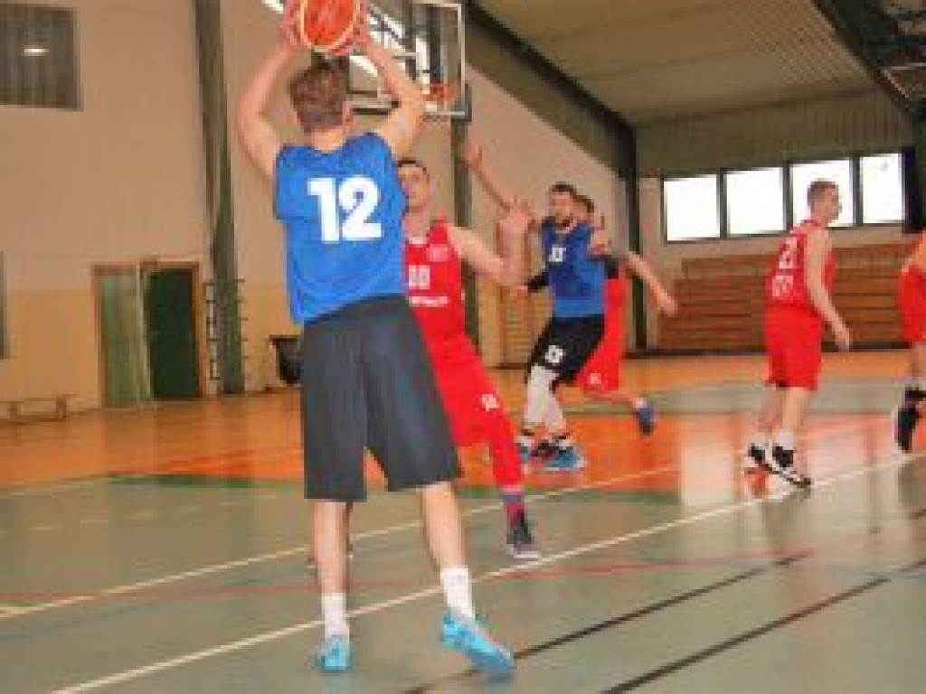 Syntex Księżak nieznacznie lepszy w sparingu z łodzianami
