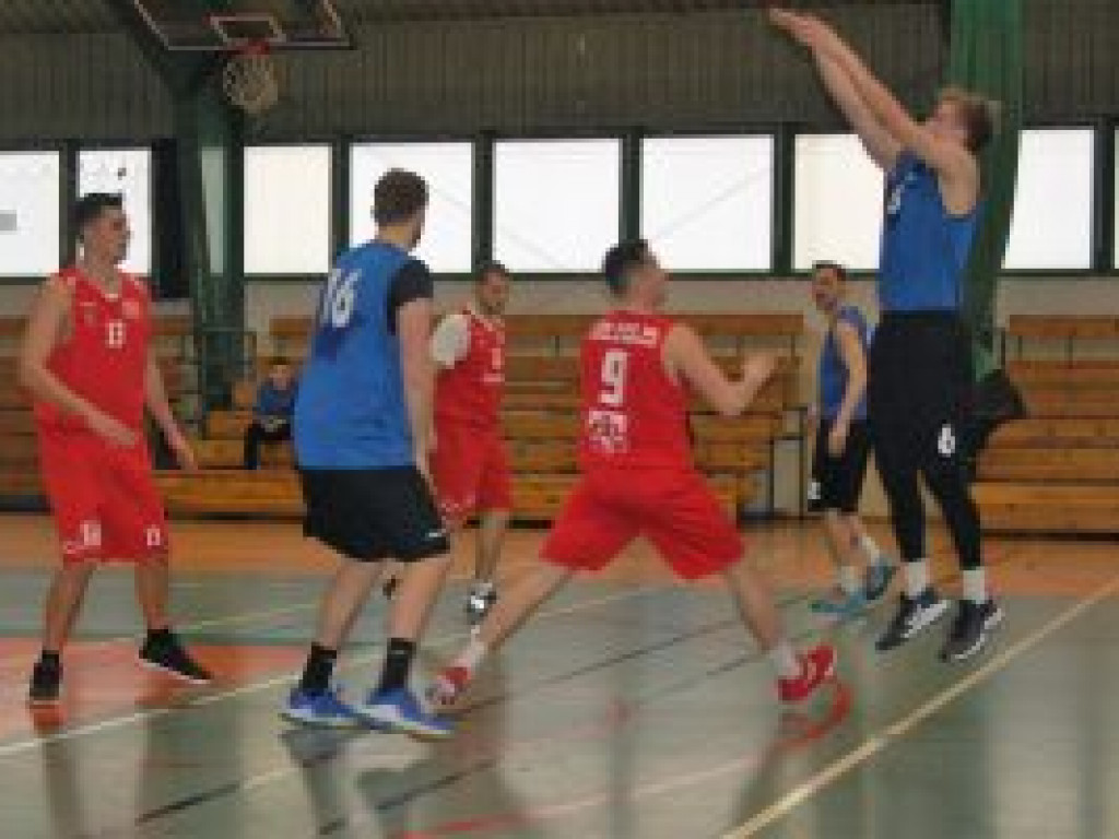 Syntex Księżak nieznacznie lepszy w sparingu z łodzianami