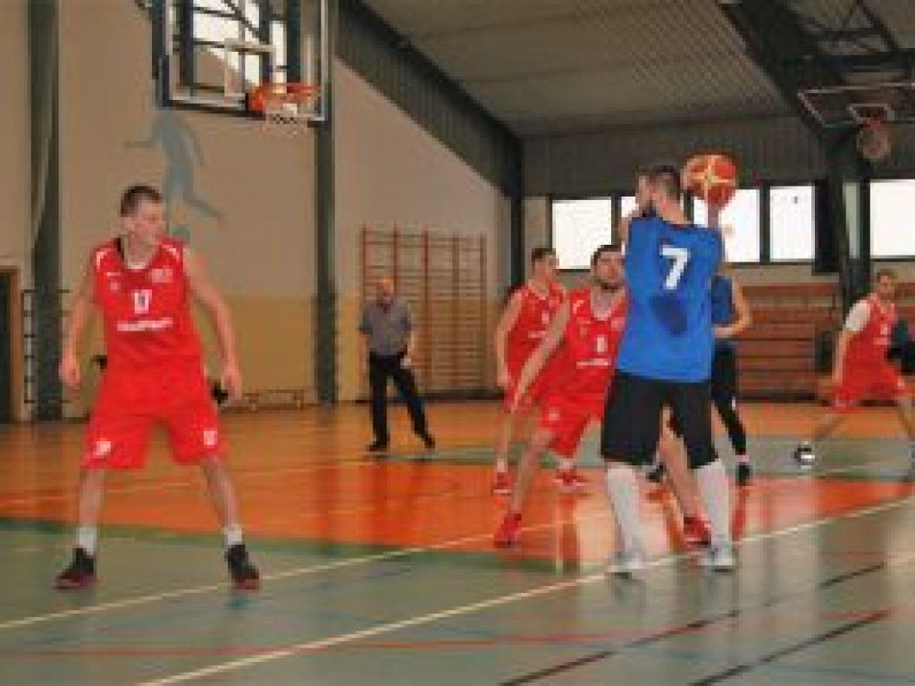 Syntex Księżak nieznacznie lepszy w sparingu z łodzianami