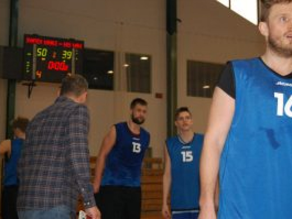 Syntex Księżak nieznacznie lepszy w sparingu z łodzianami