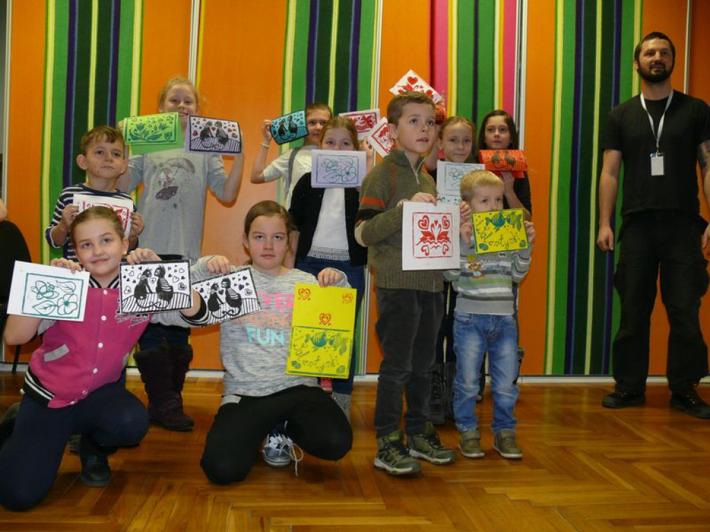 Walentynkowe linoryty w łowickim muzeum