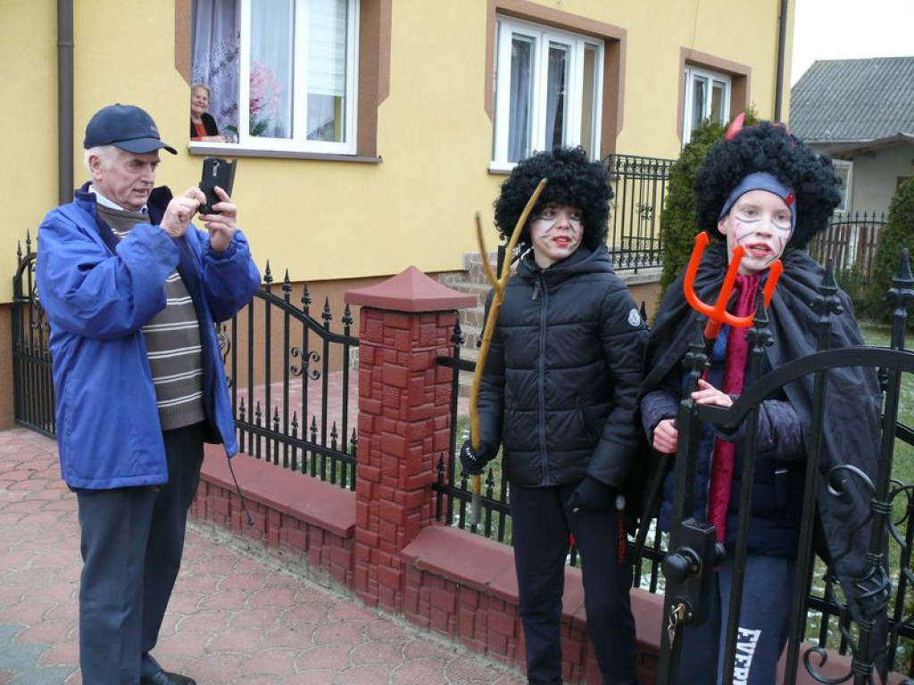 Korowód ostatkowy przeszedł przez Polesie