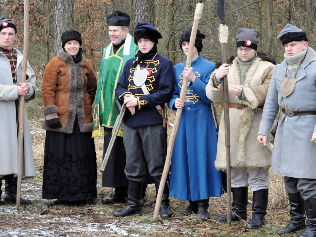 Rozpoczął się XVIII Rajd Szlakiem Powstania Styczniowego