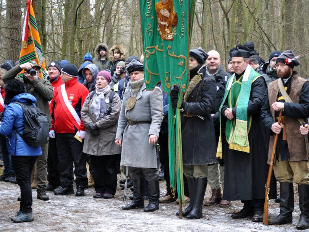 Rozpoczął się XVIII Rajd Szlakiem Powstania Styczniowego