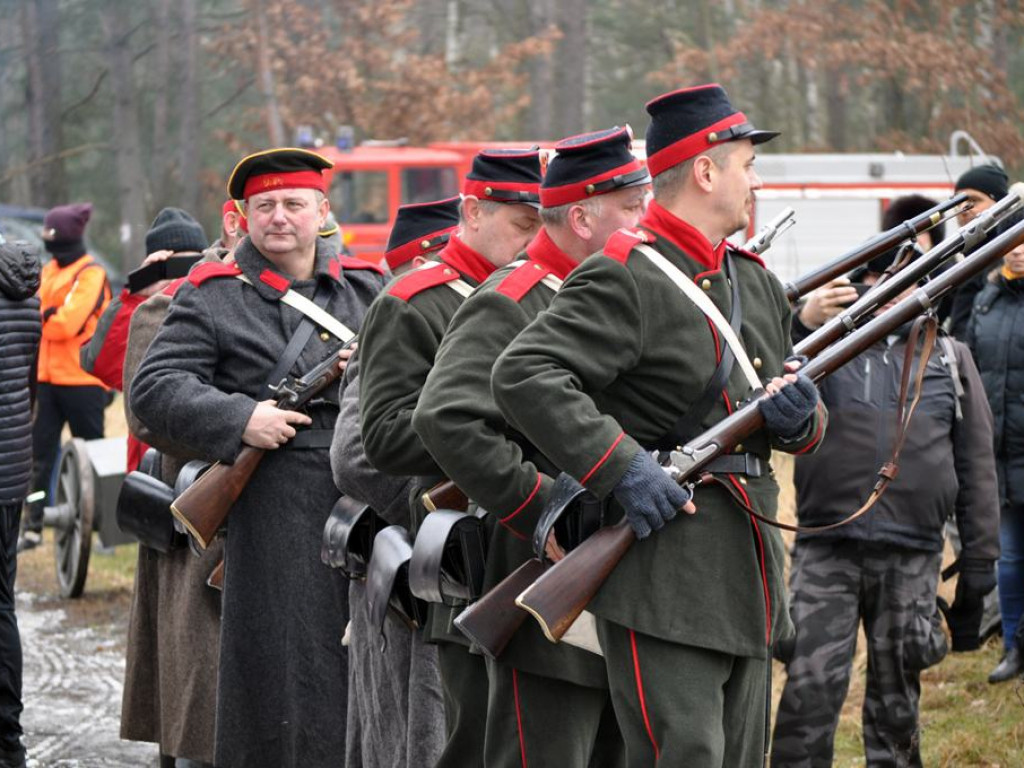 Rozpoczął się XVIII Rajd Szlakiem Powstania Styczniowego