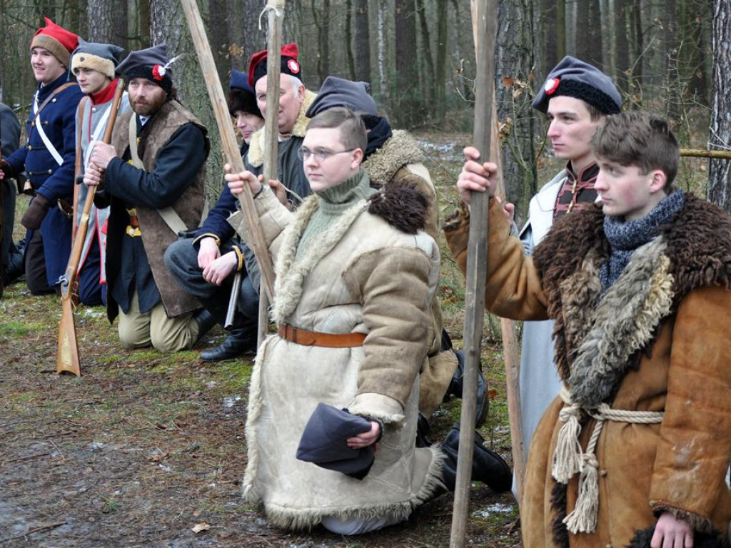 Rozpoczął się XVIII Rajd Szlakiem Powstania Styczniowego