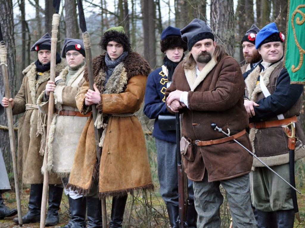 Rozpoczął się XVIII Rajd Szlakiem Powstania Styczniowego