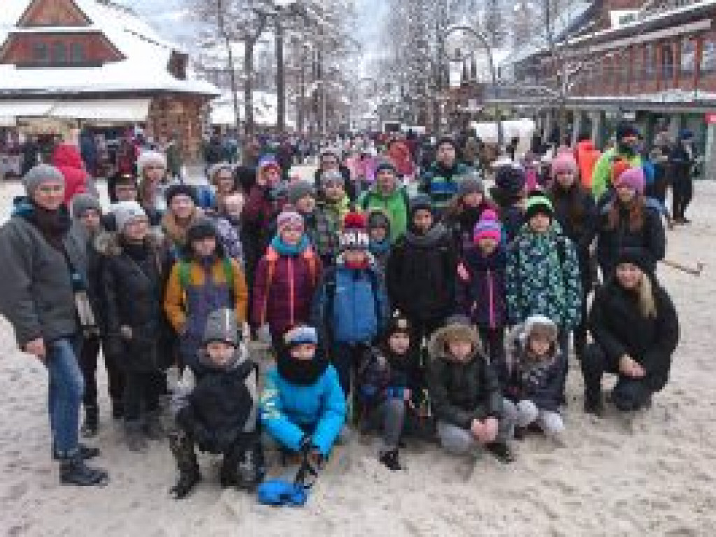 Praca na macie, a rozrywka na śniegu