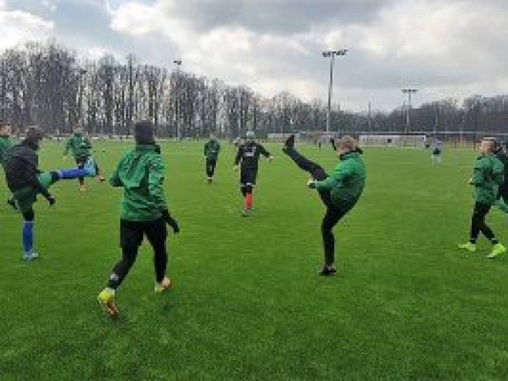 Wyrównany wynik meczu Pelikana-2003 z Widzewem