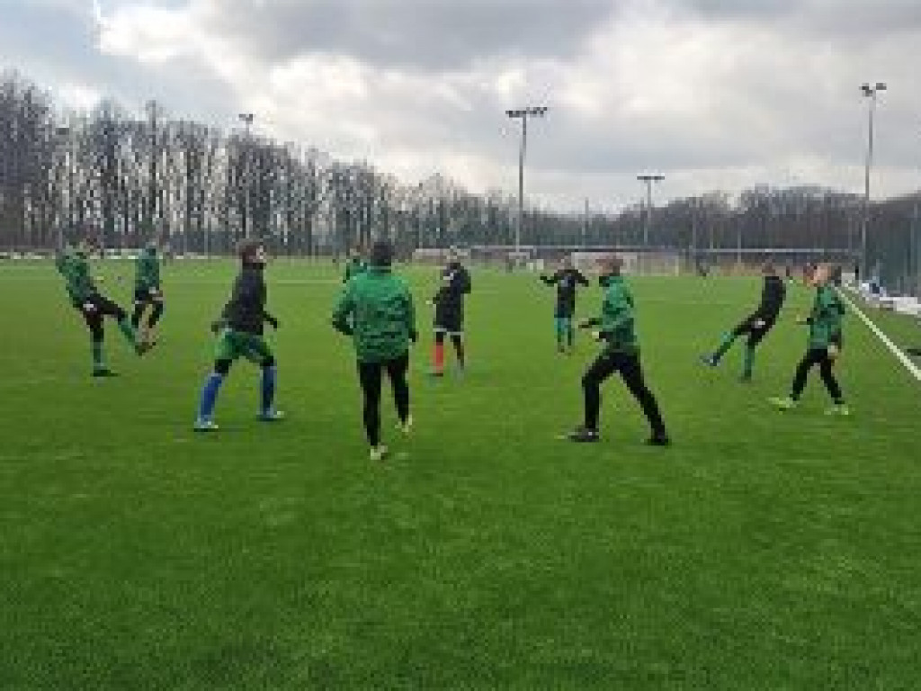 Wyrównany wynik meczu Pelikana-2003 z Widzewem