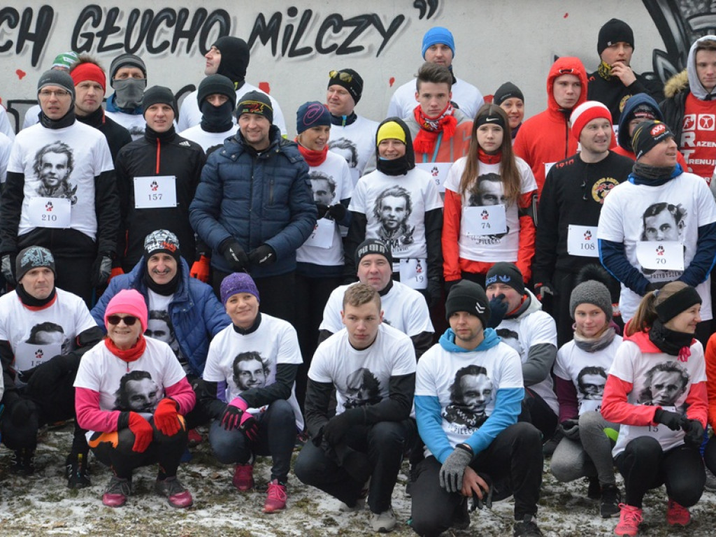 Pobiegli Tropem Wilczym