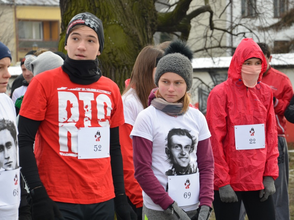 Pobiegli Tropem Wilczym