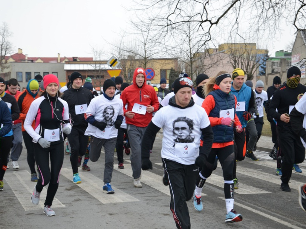 Pobiegli Tropem Wilczym