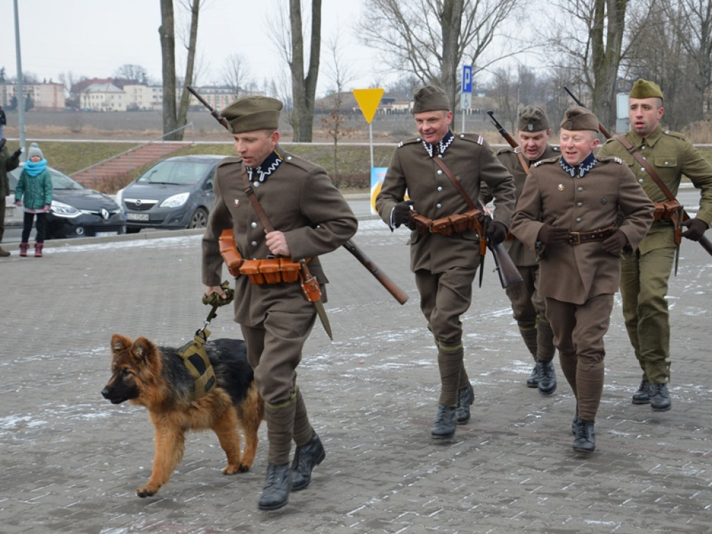 Pobiegli Tropem Wilczym