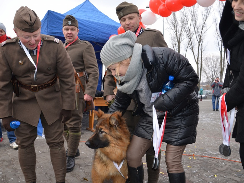Pobiegli Tropem Wilczym
