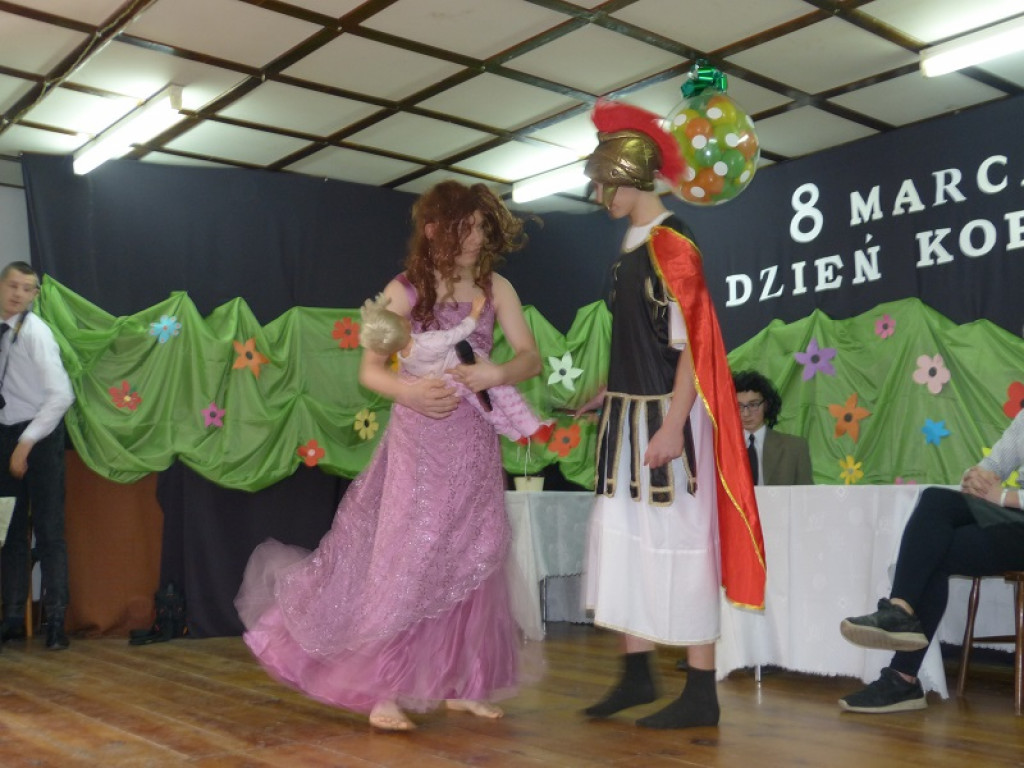 Dzień Kobiet w Dniu Mężczyzn w Chąśnie