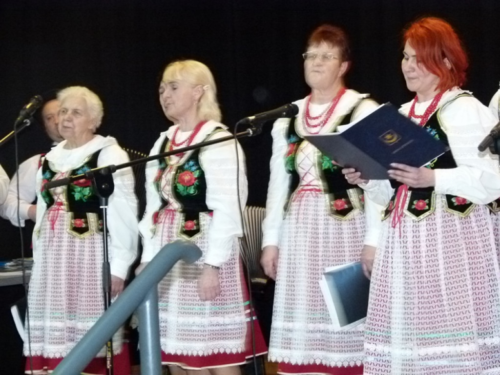 Dzień Kobiet w Domu Kultury w Niesułkowie