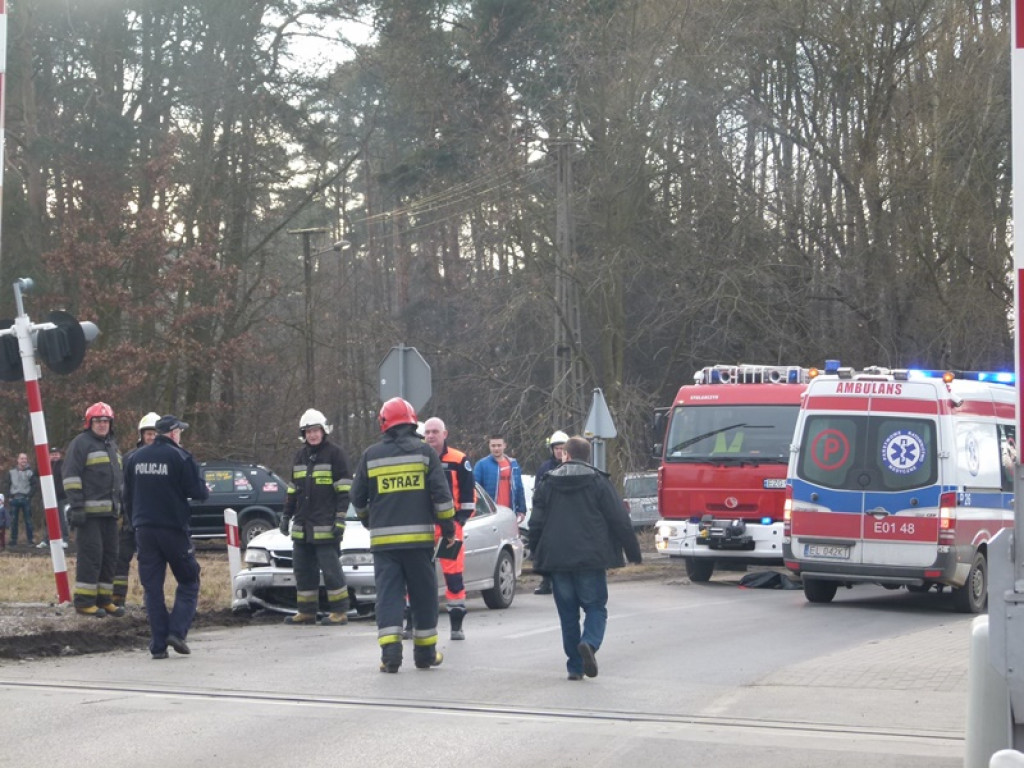 Kolizja na przejeździe kolejowym w Głownie